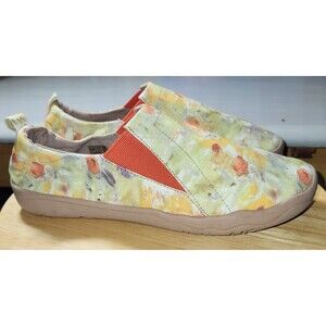 D. Willow Floral Canvas Slip-On Shoes (EU 41 / US 10) Watercolor Floral Print